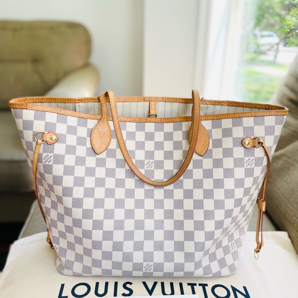 ❌Sold❌ Authentic Louis Vuitton Neverfull MM Azur